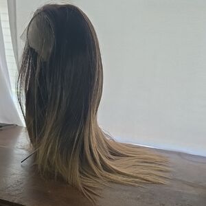 Csc CHELSEY SMITH CROWNS Petite Regina Balayage LACE INTACT Wig